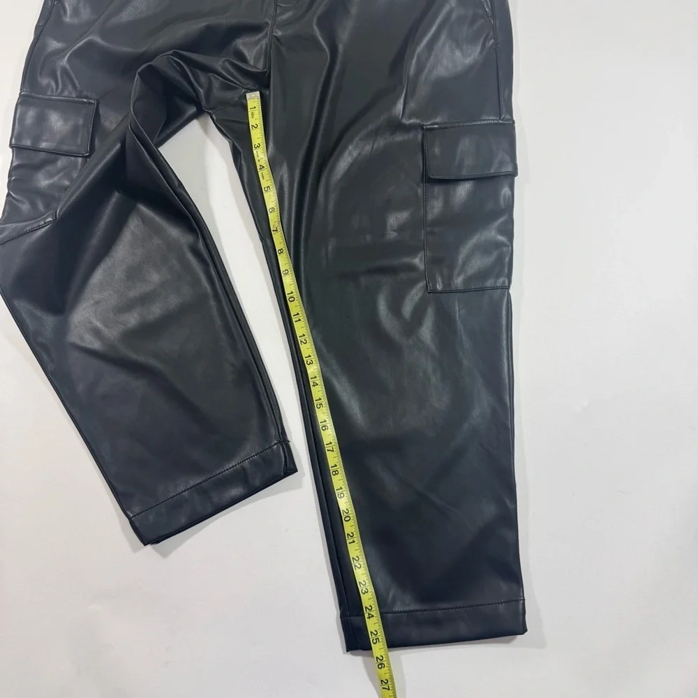 Gap Mid Rise Easy Cargo Pants Faux Leather Black